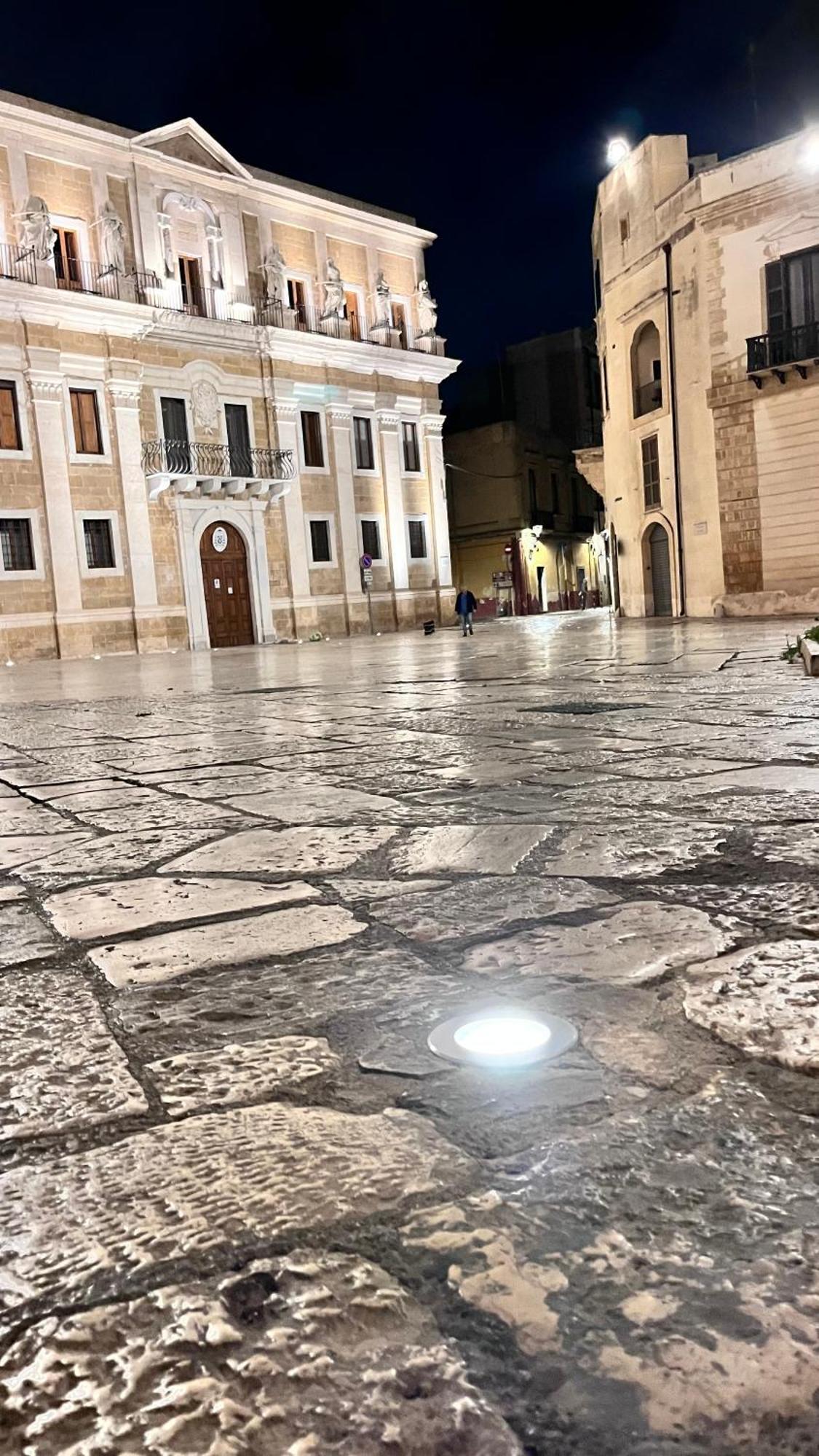 Апартаменты Il Duomo E Il Mare Бриндизи Экстерьер фото